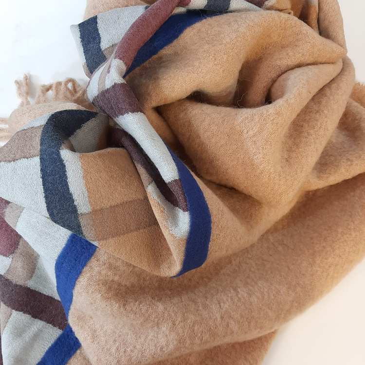Exquisite J Milano - Winter Stola in lana e garza - immagine 5