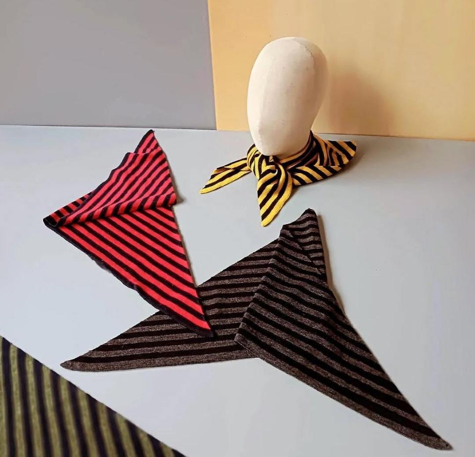 Exquisite J Milano - Sciarpa Triangolino - immagine 2